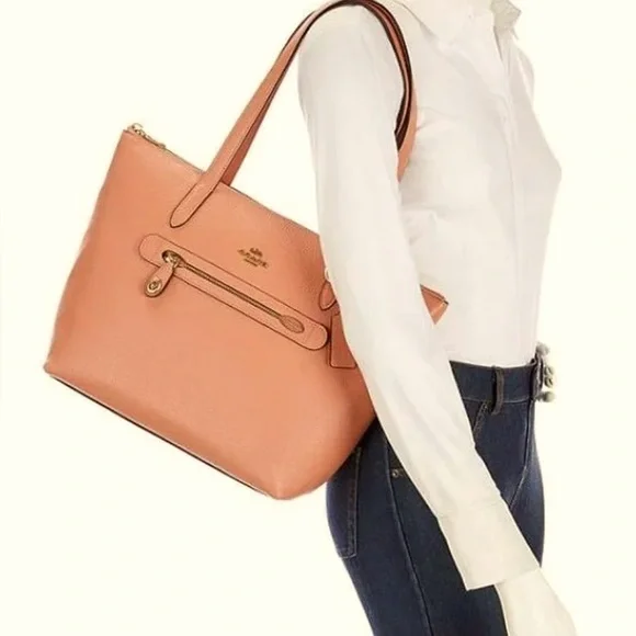 EUC coach pebble tote - authentic - Picture 1 of 11